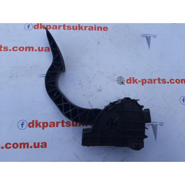 купити 1 Педаль газу 1044695-00-A в Україні