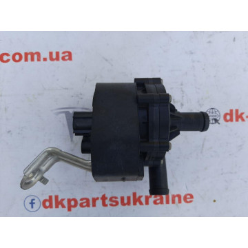 купити 34 Насос системи охолодження, FWD ISO, 271* з кронштейном 1054529-00-F в Україні
