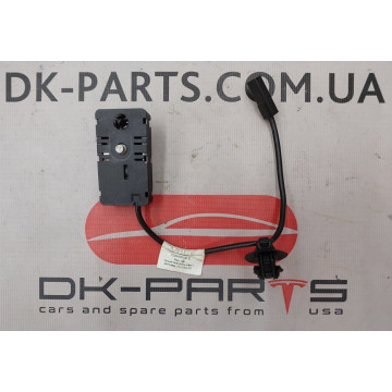 Антена радіо фільтр, ліва 1509420-00-В для електромобіля Tesla Model Y на сайті dk-parts.com.ua Антена радіо фільтр, ліва 1509420-00-В