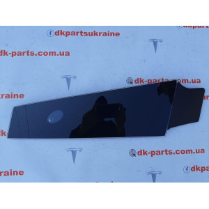 Накладка скляна права B-стійки з камерою 1092307-00-E